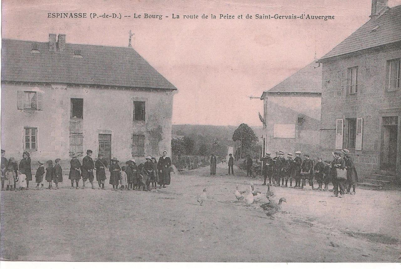 Le bourg en 1911