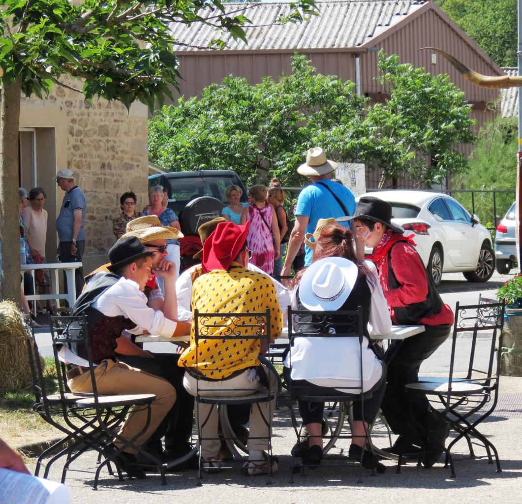 Une table du Saloon